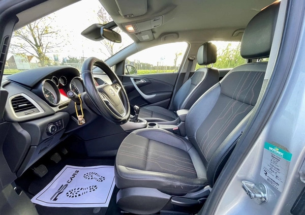 Opel Astra cena 29990 przebieg: 190000, rok produkcji 2012 z Milanówek małe 352